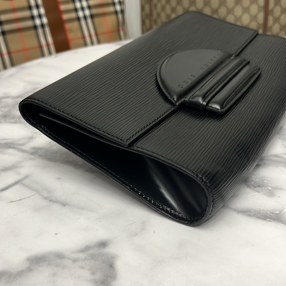 Vintage Louis Vuitton | Chaillot EPI Clutch - Picture 4 of 14